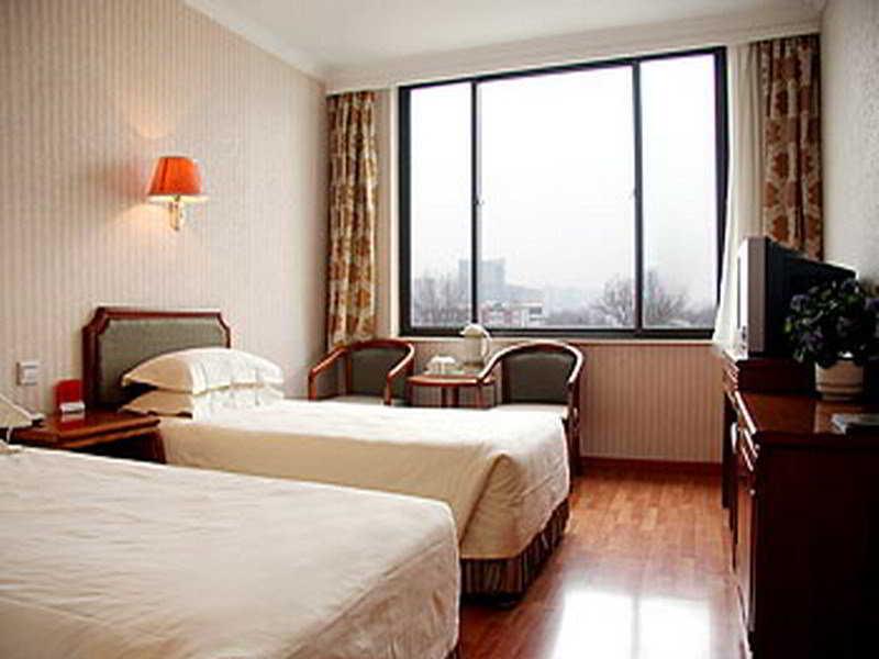 Far East Hotel Пекин Экстерьер фото