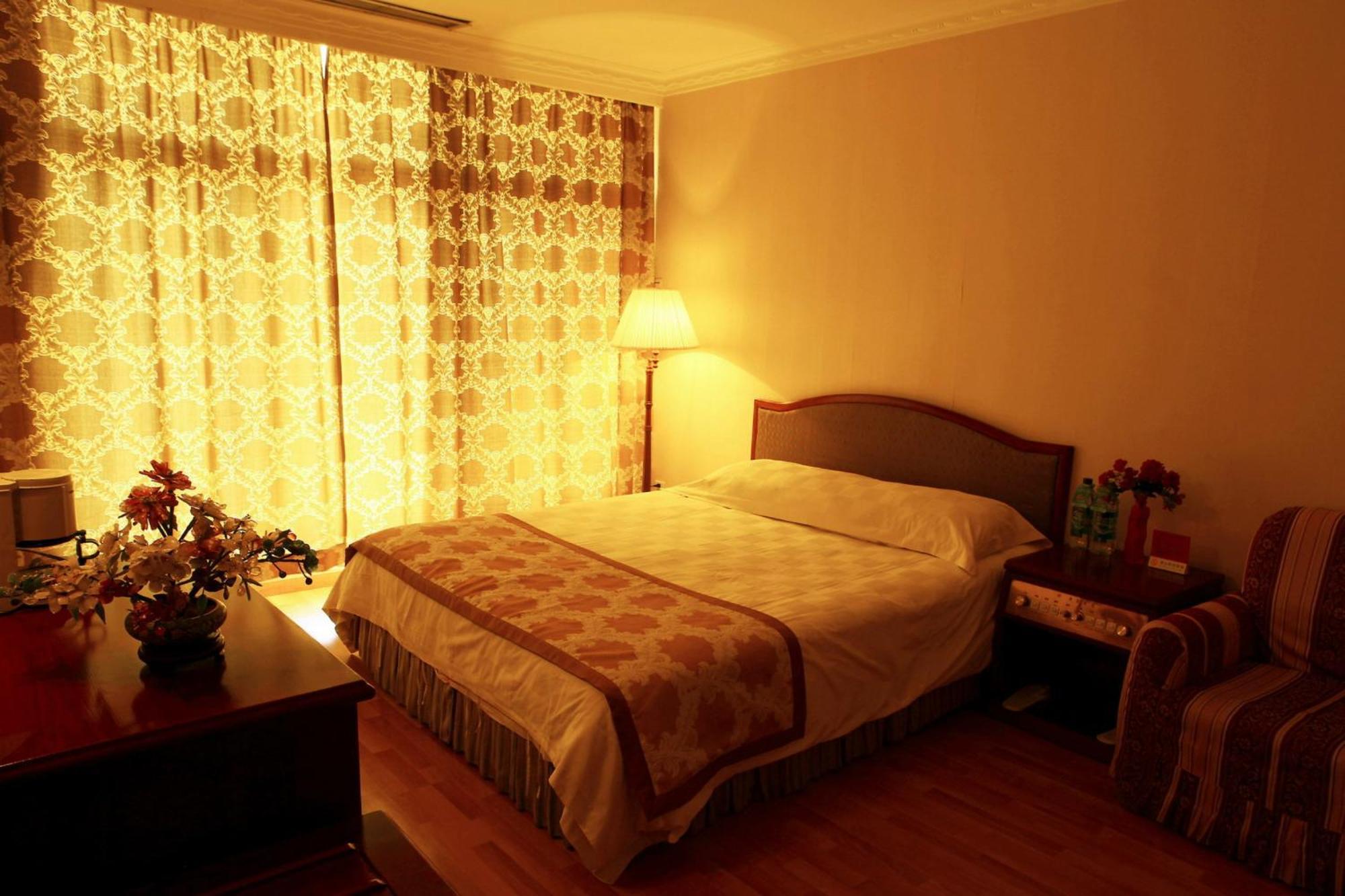 Far East Hotel Пекин Экстерьер фото