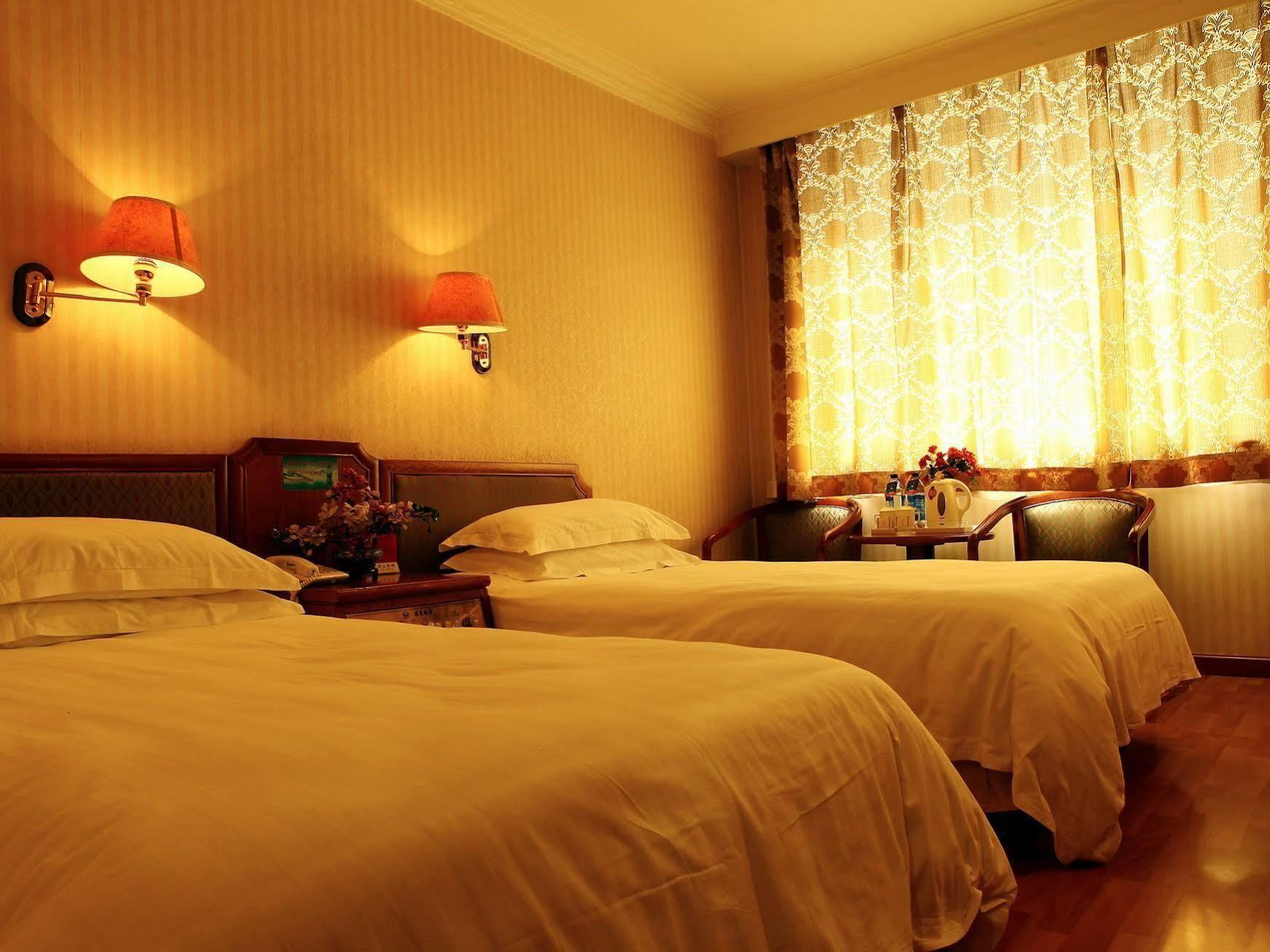 Far East Hotel Пекин Экстерьер фото